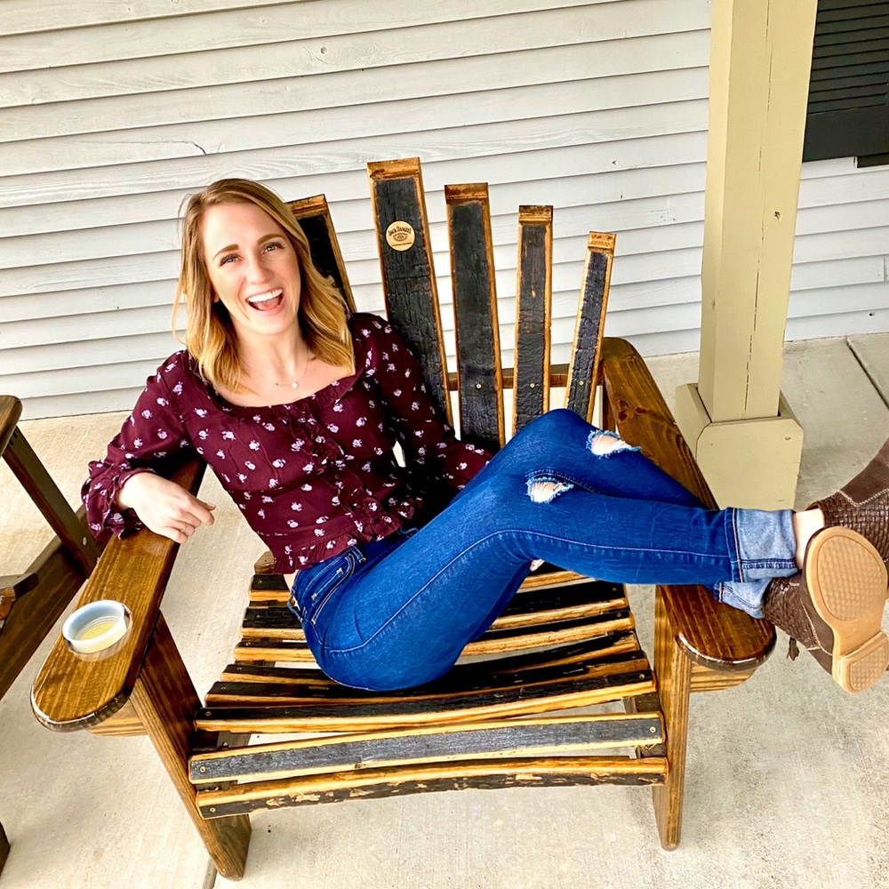 Meet your Posher, Jasmine